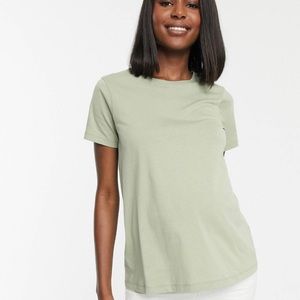 Maternity organic cotton crew t-shirt